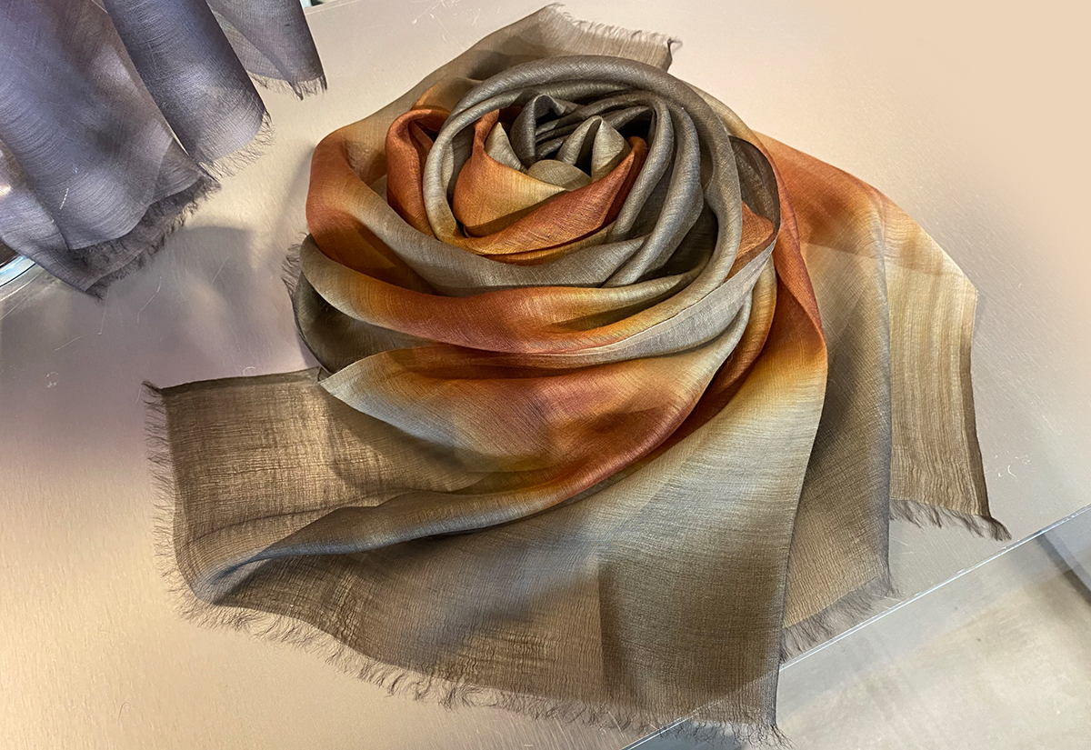 天染工坊 沉吟-天染絲毛三色漸層圍巾(多色可選) 台灣布染 scarf Plant dyeing made in Taiwan